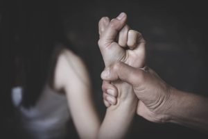 Violência doméstica: como procurar ajuda às vítimas
