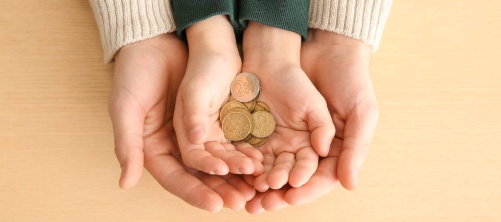O Fundo de garantia de alimentos devidos assegura que os menores tenham suas necessidades básicas atendidas, garantindo sua subsistência.